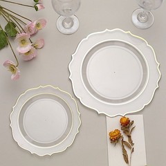 10 CLEAR 10.5″ Round Plastic Dinner Plates GOLD Scalloped Rim Events Wedding