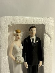 Weddingstar The Love Pinch Bridal Couple Funny Wedding Porcelain Figure cake top