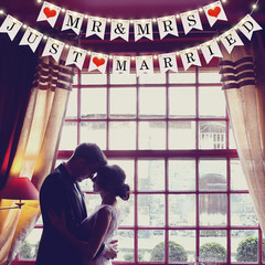 Mr and Mrs Just Married Banner, Wedding Bunting Banner with LED Fairy String Lig