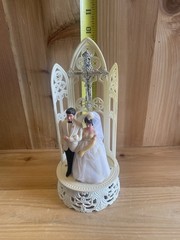 Wilton Vintage Plastic Cathedral Bride And Groom Classic Wedding Cake Topper 9”