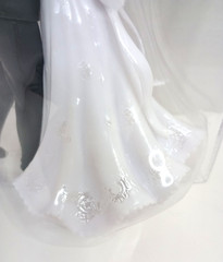 Vintage Wilton Bride and Groom Wedding Cake Topper