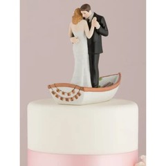 Weddingstar Porcelain Cake Topper Bride And Groom Couple Figurine – «Row Away»