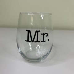 Set of 2 16 oz ‘Mr/Mrs’ Black Stemless Wine Glasses Wedding Anniversary Gifts