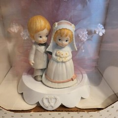 Vintage Martha’s Porcelain Bride & Groom Flower Arch Wedding Cake Topper Boxed