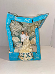 Vintage 1950’s Hand Painted Coast Novelty Wedding Cake Couple Topper W/Orig Box