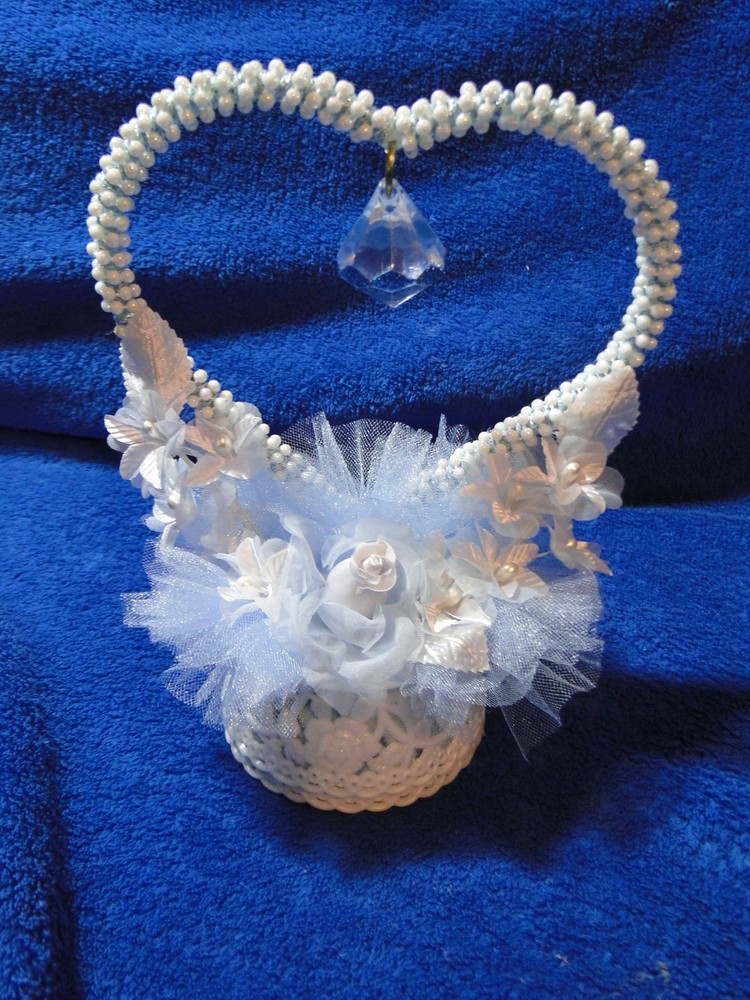 New White Pearl & blue bead Heart with tulle & white floral Wedding CakeTop 416