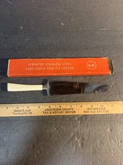 NOS Cake and Pie Knife Server Cream Bakelite* Stainless Serrated 10 1/4″