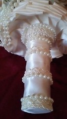 BEAUTIFUL HANDMADE WEDDING BOUQUET-IVORY/TAUPE/PEARLS/LACE