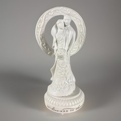 Hallmark Keepsake 2005 Porcelain Wedding Cake Topper «To Love And To Cherish»