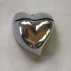Inspired Generations Heart Holder Picture Place Holder Polished Aluminum