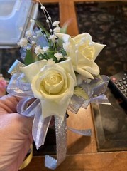 Womens corsages (Lot of 2)