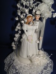 New Wilton Designer Series Glorious Wedding Cake Top Grey Coat # 118-425