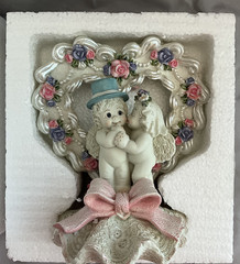 2000 Dreamsicles-At The Alter-Cherub/Angel Bride and Groom-Cake Topper/Figurine