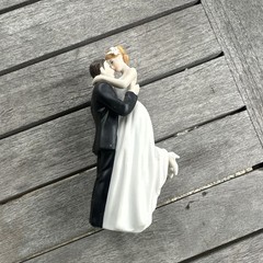 Weddingstar True Romance Hand Painted Porcelain Cake Topper 5.5″ 9013