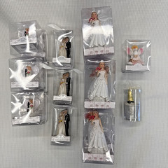 Mega Favors Keepsake Wedding Cake Cupcake Toppers Poly Resin – Lot of 20 – NIB