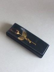 Gold Stem Red Rose in a box Wedding Favor Gold Tone Red Crystal 3.5” Length