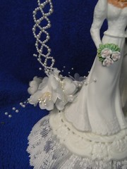 New Wilton «Heavenly» Designer Series Wedding Cake Top, grey Tux # 118-603