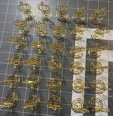 Rtteri 30 Pcs Gold Pumpkin Picture Holders 2 Inch Thanksgiving Fall Photo Card T