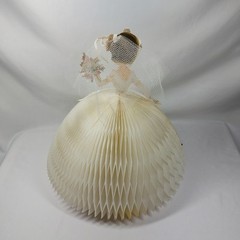 Vintage 1960’s Bride Wedding Decor Honeycomb Centerpiece w/ Box Bridal Shower