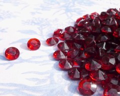 Garnet Ruby Gemstone Confetti Table Scatters, 350pcs 4 Carat Red Fake Diamonds