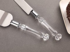 Elegantly Engraved Mr & Mrs Wedding Cake Knife Set – Timeless Silver Classic
