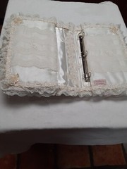 White Lace Satin Cloth Beaded Padded Wedding Photo Album Handmade VTG 15/10