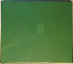 Memory Lane ~ «Lilies» ~ Photo Album in Gift Box ~ 30 4X6 Inch Plastic Sleeves