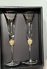 Wedding Champagne Flute – Mr And Mrs Champagne Flute With Gold Rim 2 Pcs