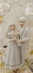 Porcelain Wedding Bride & Groom VTG Topper w/Floral Decor & Rings. Hong Kong