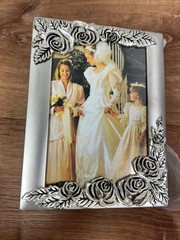 Unused Silver Plated Satin Rose Photo Album ( 100-4×6) in Original Box