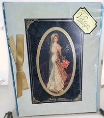 Vera Wang Wedding Memories Dry-Mount Album Antique Style Book Bound Beige Gold