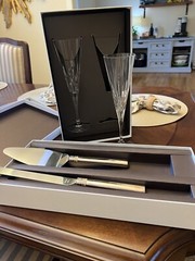 Vera Wang Wedding Cake And Knife Set And Champagne Glasses