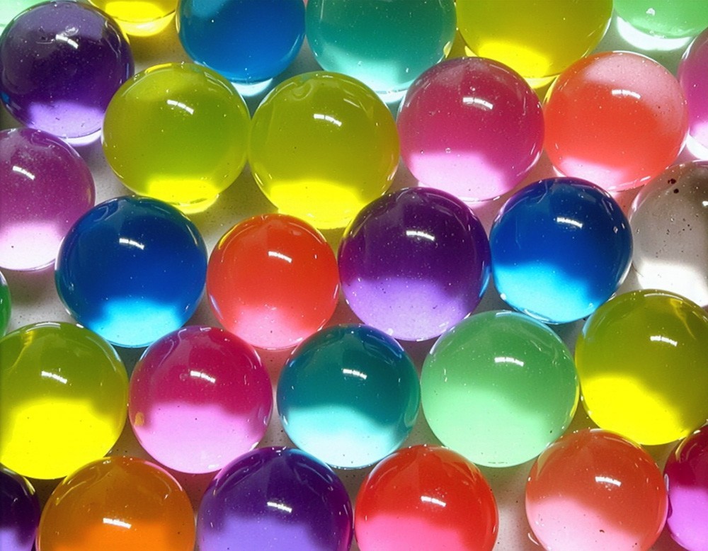 Mixed Colors Vase Filler Beads 4oz Bag Makes 3 Gallons Water Storing Gel Marbles