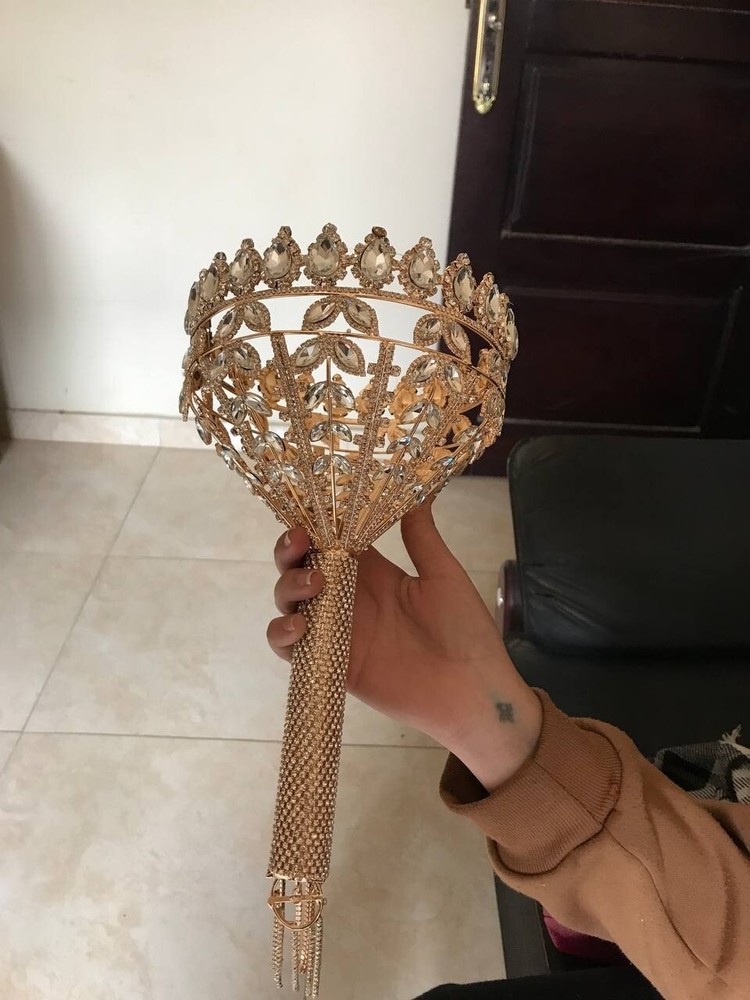 flower bouquets Gold and silver Wedding holders for bride