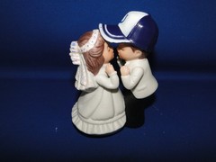 New Indianapolis Colts Kissing Bride & Groom Wedding Cake Top figurine with cap