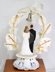 Vintage 1950’s CHALKWARE WEDDING CAKE Topper Arch Brunette Handpainted with Veil