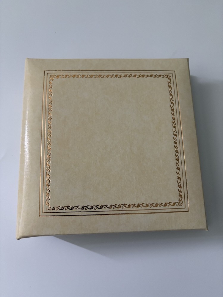 SM Vintage Photo Album – Cream w/Gold Trim – Antique Slip In Photo Wedding Book