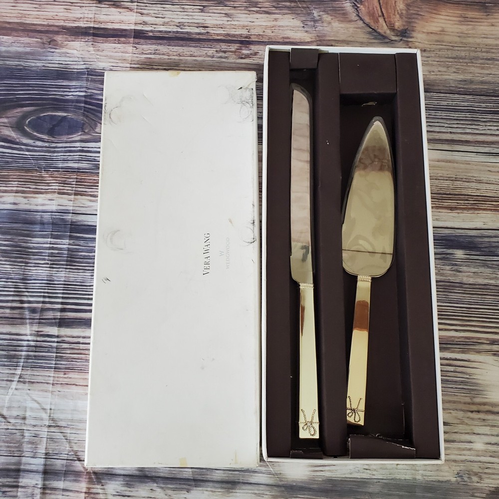 Vera Wang Wedgwood Cake & Trowel Set Love Knot Wedding Cake Serving Bridal