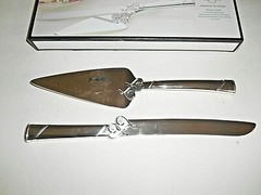 LENOX TRUE LOVE 2 PIECE DESSERT SET WITH BOX 13 INCH