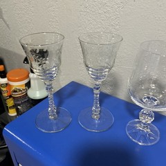 Crystal Glasses 2 Wine, 3 Goblets