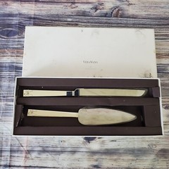 Vera Wang Wedgwood Cake & Trowel Set Love Knot Wedding Cake Serving Bridal