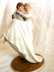Enesco ~ Wedding Cake Topper ~ Over the Threshold ~ Treasured Memories ~1990 VTG