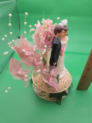 Stamped Vintage 1986 wedding/Anniversary Bride and groom cake topper. Plastic.