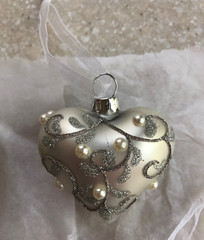 Wedding/Bridal/Anniversary Silver Scroll Faux Pearl Heart Ornaments – 7