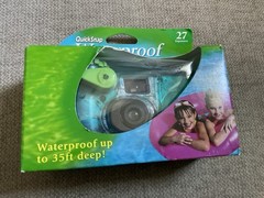Fujifilm Quick Snap Waterproof Camera 27 Exp 35mm Exp. 12/ 2005 New See Pics
