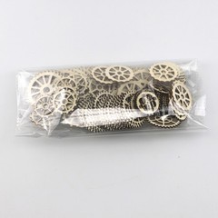 100 Pcs Wooden Pieces Mini Wooden Creative Carved Hollow Out Crafts for