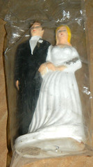 8 VTG 1950S NOS BRIDE & GROOM CERAMIC WEDDING CAKE TOPPER LOT JAPAN 4.25″ TALL