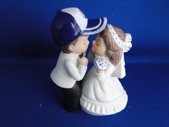 New Indianapolis Colts Kissing Bride & Groom Wedding Cake Top figurine with cap