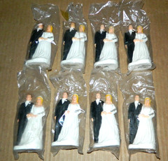 8 VTG 1950S NOS BRIDE & GROOM CERAMIC WEDDING CAKE TOPPER LOT JAPAN 4.25″ TALL