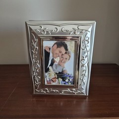 Lenox Opal Innocence Photo Album holds 5 x 7 and 4 x 6 photo.
